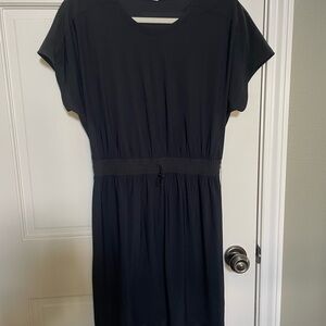 Lululemon Black Short-Sleeve Drawstring Waist Dress - Women